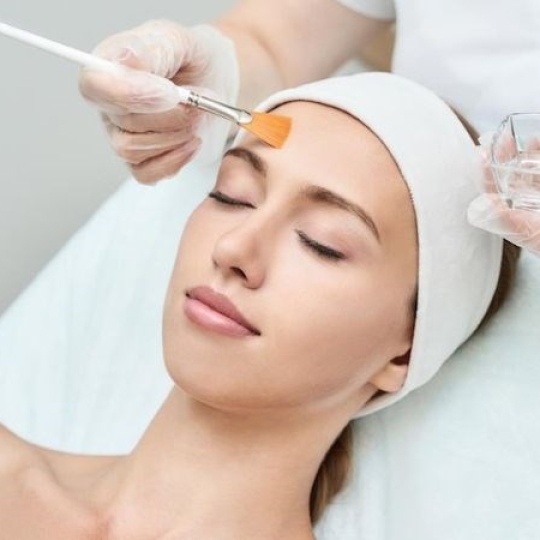 Mụn chuyên sâu + Peel 